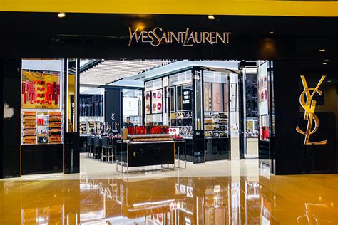 difference between yves saint laurent and saint laurent|how do you pronounce ysl.